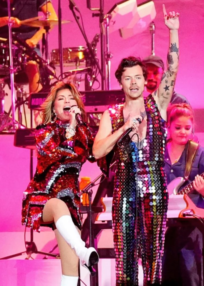 Harry Styles and Shania Twain on stage at Coachella 2022