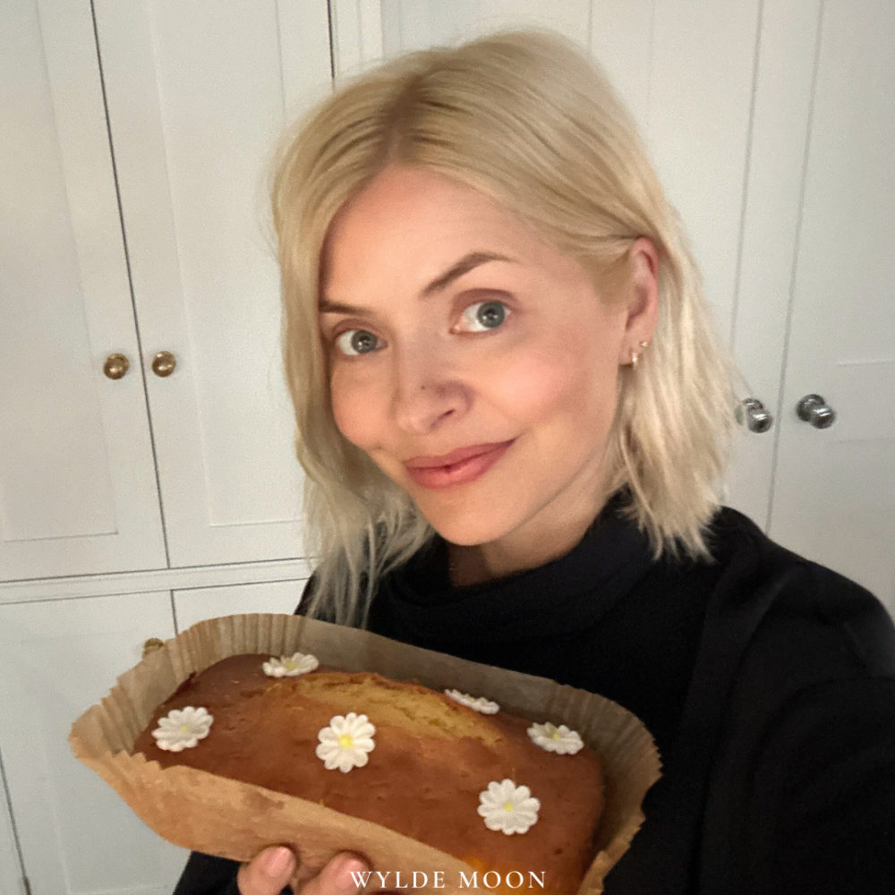 Holly’s favourite lemon drizzle cake